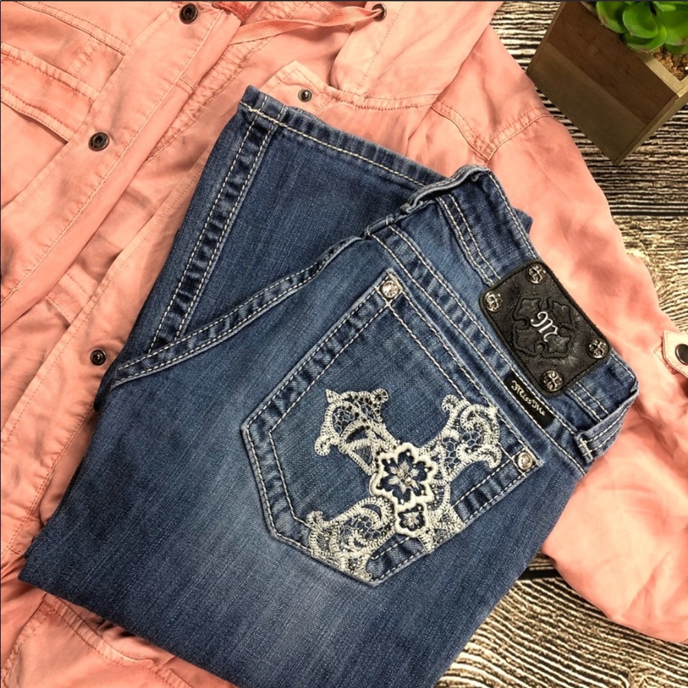 Miss Me Lace Rhinestone Cross Bootcut Jeans 29
